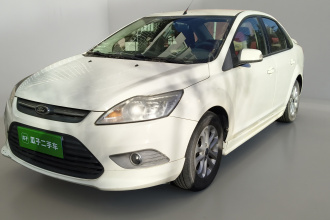 福特 福克斯 2013款 三厢经典 1.8L 自动基本型