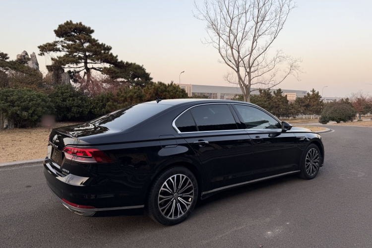 大众 辉昂 2016款 480 V6 四驱至尊版车身外观6003