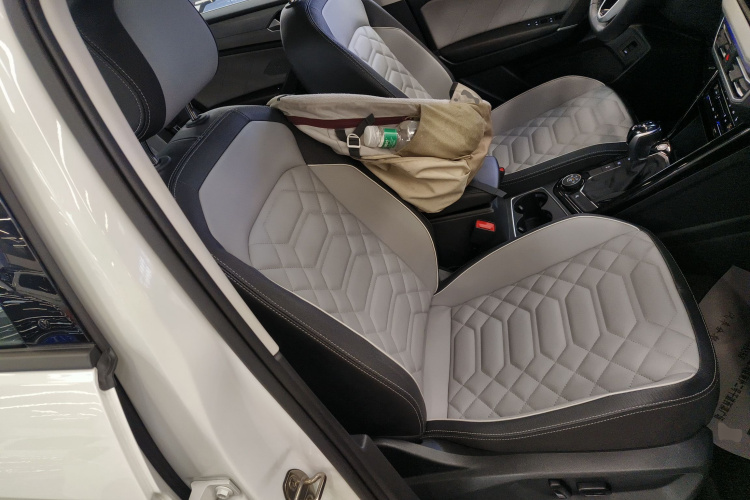 大众 探岳 2023款 改款 380TSI 四驱R-Line高能版局部细节41