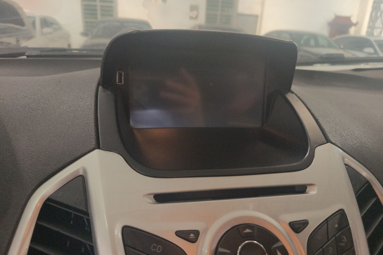 福特 翼搏 2013款 1.5L 自动尊贵型中控内饰7002