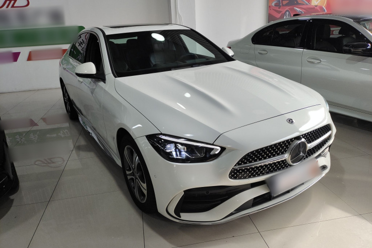 奔驰C级 2022款 C 200 L 运动版车身外观3