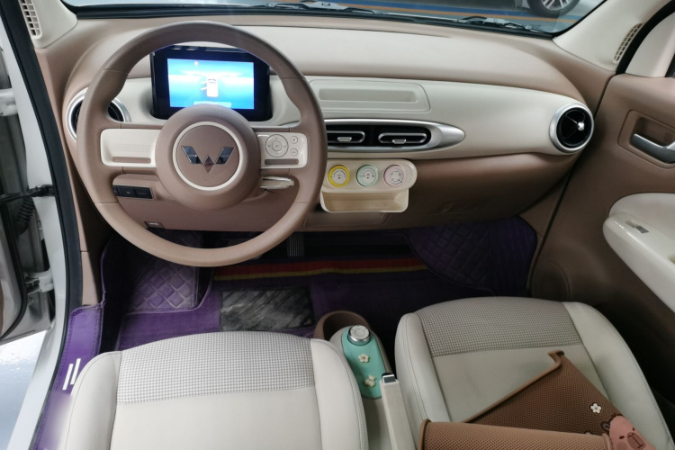 五菱汽车 宏光MINIEV 2025款 四门版 进阶款中控内饰12