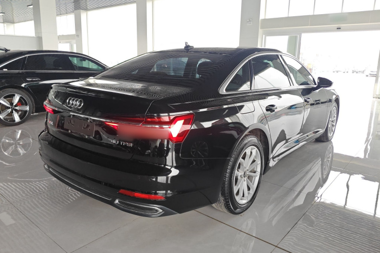 奥迪A6L 2021款 40 TFSI 豪华致雅型车身外观7