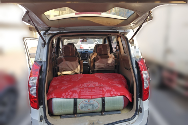 五菱汽车 五菱宏光 2013款 1.5L S豪华型中控内饰23