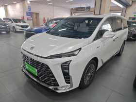 别克GL8新能源 2024款 陆尊 奢享版 6座