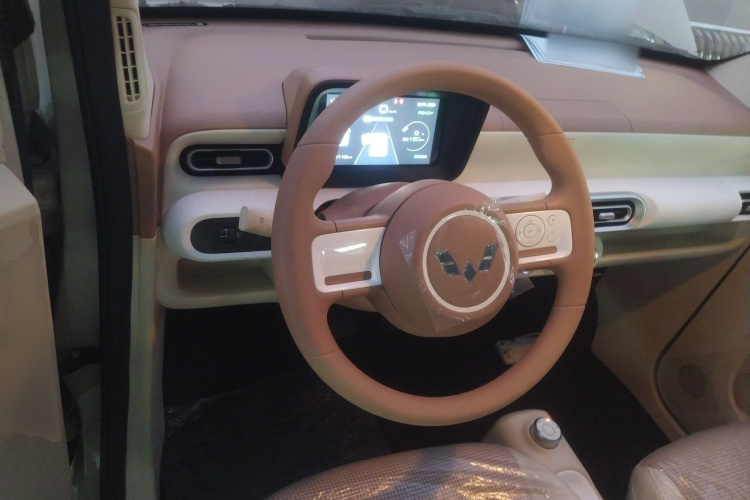 五菱汽车 宏光MINIEV 2024款 第三代 215km 青春版中控内饰13