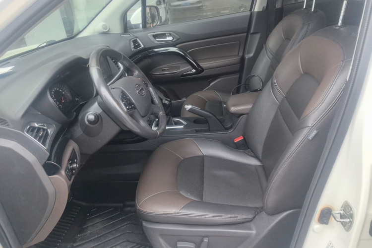 广汽传祺 传祺GS4 2015款 200T 手动豪华版中控内饰19