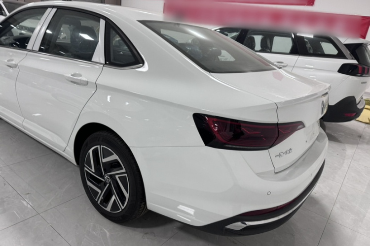 大众 速腾 2025款 改款 300TSI DSG飞越版车身外观6004