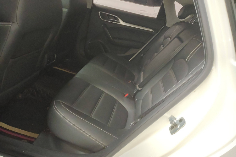 名爵 MG6 2019款 20T 自动运动版中控内饰21