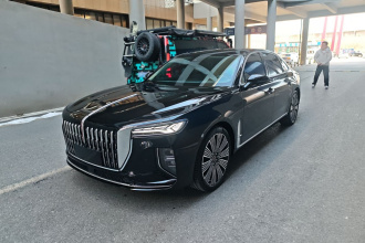 红旗H9 2025款 改款 2.0T 两驱旗享豪华商务版 5座