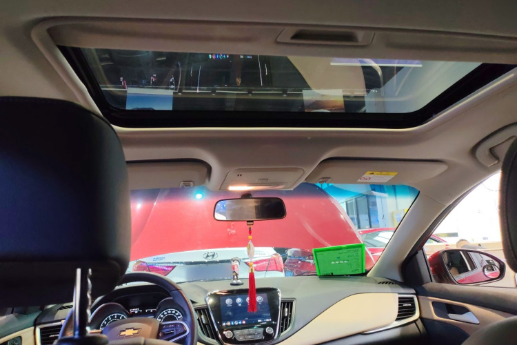 雪佛兰 科鲁泽 2022款 320 自动悦享天窗版中控内饰22