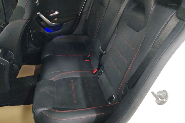 奔驰CLA 2022款 CLA 200 猎跑车中控内饰21