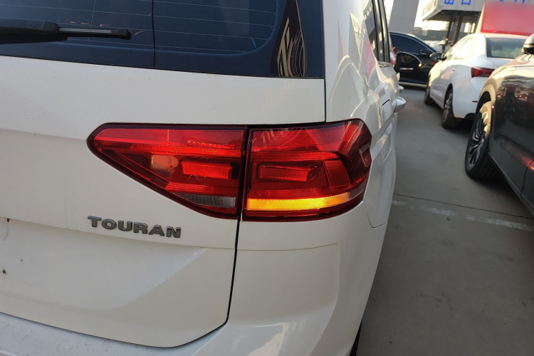 大众 2018款 途安L 280TSI 手动风尚版车身外观6006