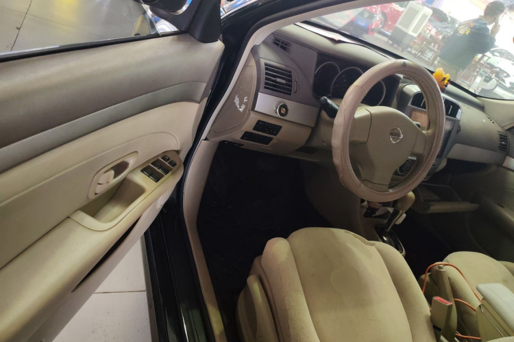 日产 轩逸 2018款 经典 1.6XE+ CVT领先版中控内饰20