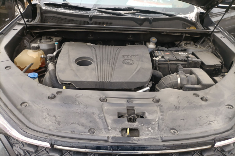 长安CS75 PLUS 2020款 2.0T 自动领航型机舱底盘24