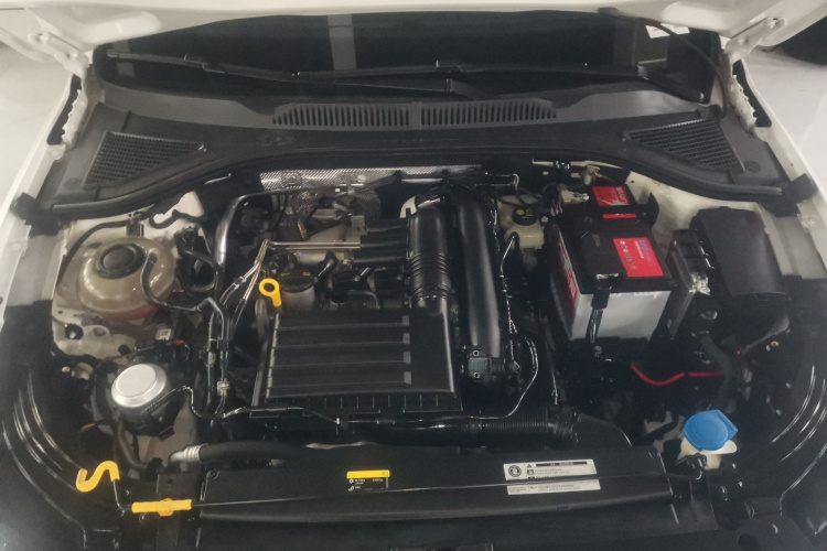 大众 朗逸 2021款 280TSI DSG舒适版机舱底盘24