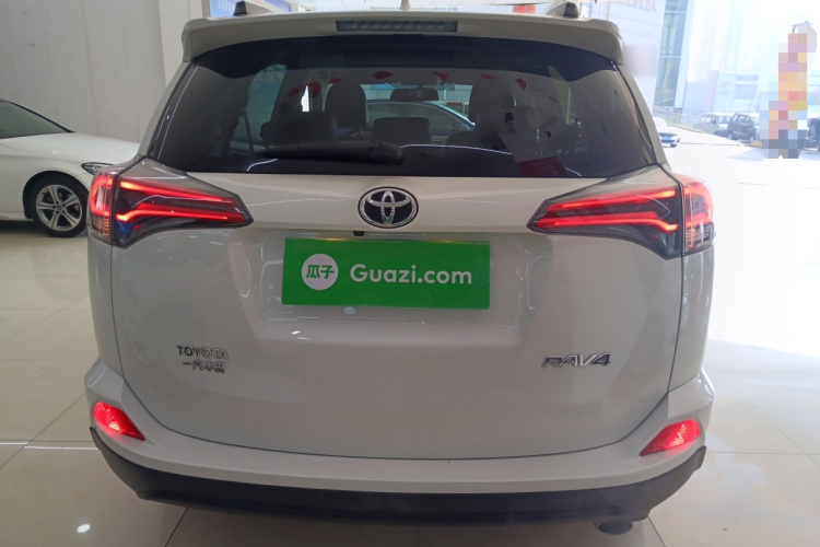 丰田 RAV4荣放 2019款 2.0L CVT两驱先锋版 国V车身外观6004