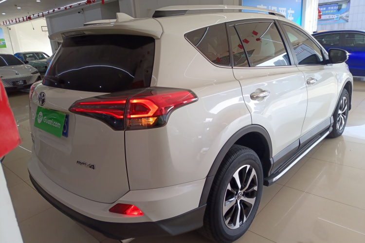 丰田 RAV4荣放 2019款 2.0L CVT两驱先锋版 国V车身外观6005
