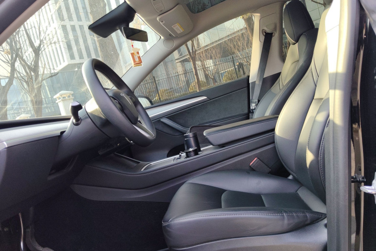 特斯拉 Model Y 2023款 后轮驱动版局部细节19