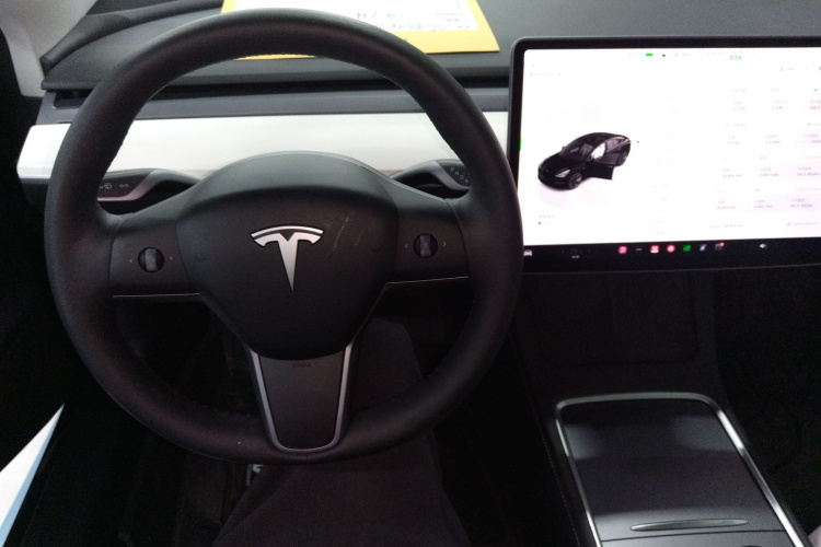 特斯拉 Model 3 2022款 后轮驱动版局部细节13