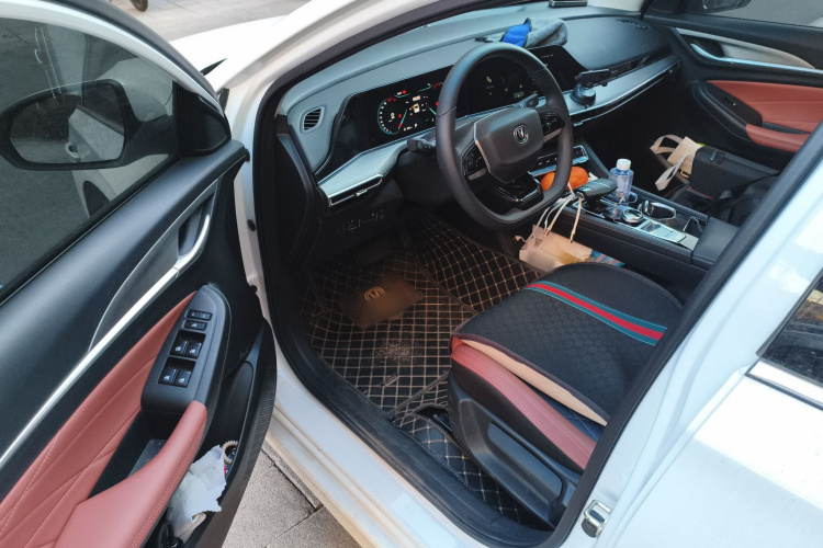 长安 逸动 2022款 PLUS 蓝鲸NE 1.4T GDI DCT尊贵版中控内饰20