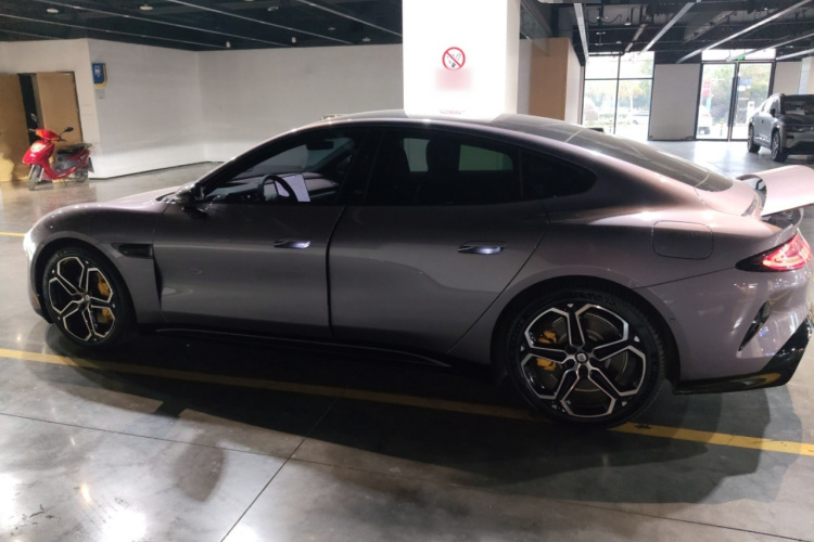 小米汽车 小米SU7 2024款 四驱超长续航高阶智驾Max版车身外观4