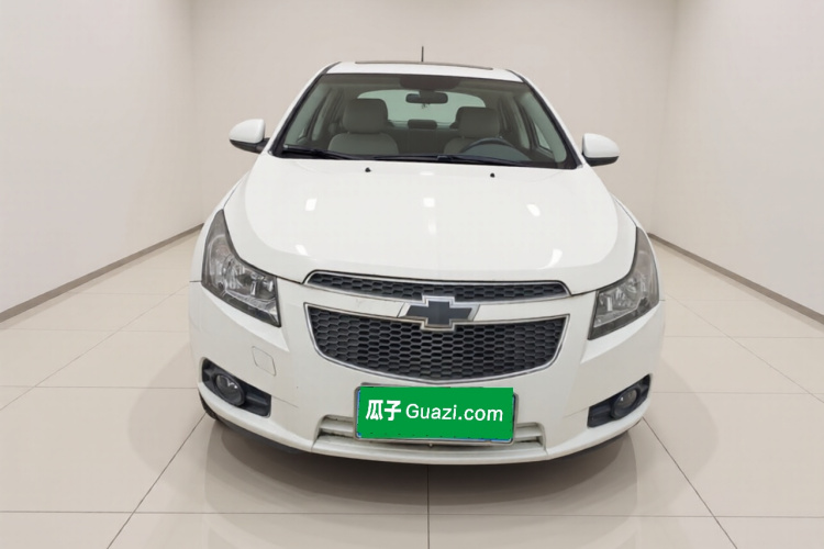 雪佛兰 科鲁兹 2013款 掀背 1.6L 自动豪华型车身外观2