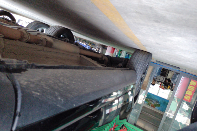 魏牌 VV6 2021款 2.0T 两驱智享+局部细节9001