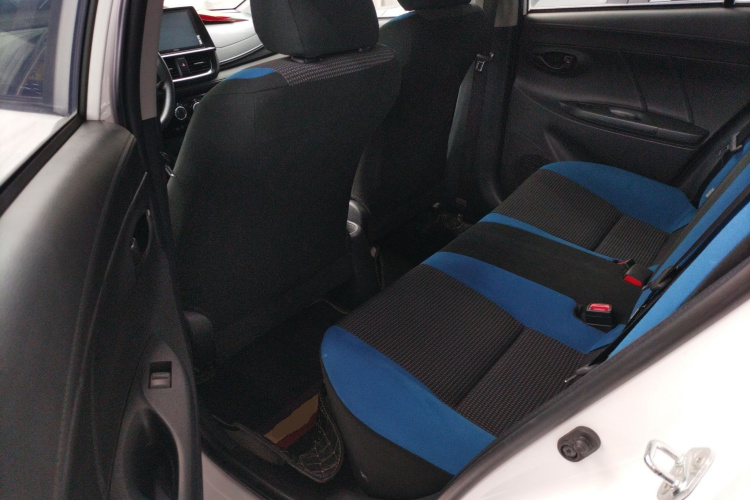 丰田 威驰 2021款 1.5L CVT创行版中控内饰21