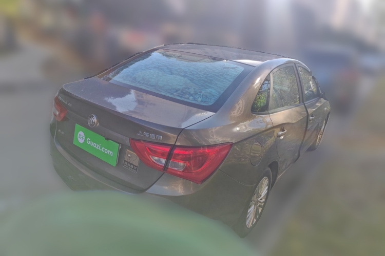 别克 英朗 2015款 15N 自动豪华型车身外观7