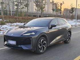 深蓝汽车 深蓝S07 2024款 215Max 乾崑智驾ADS SE增程版