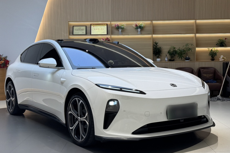 蔚来ET5 2022款 75kWh车身外观6011