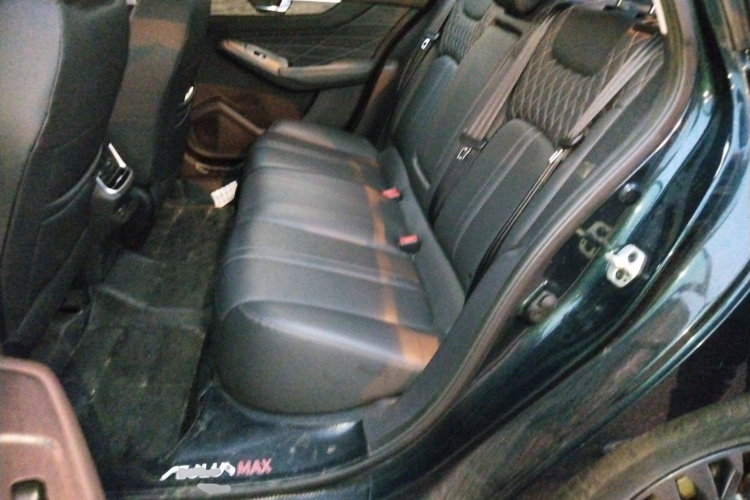 东风风神 奕炫MAX 2021款 1.5T 超级辣爸版中控内饰21