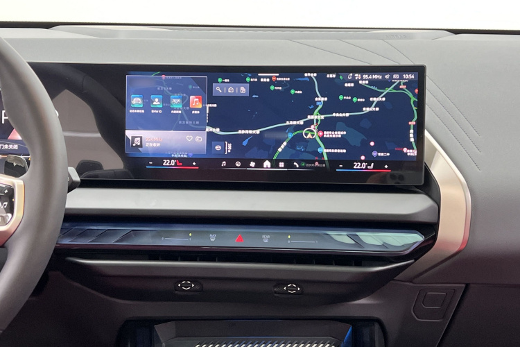 宝马X3 2025款 xDrive30L 领先型 M运动曜夜套装中控内饰7007