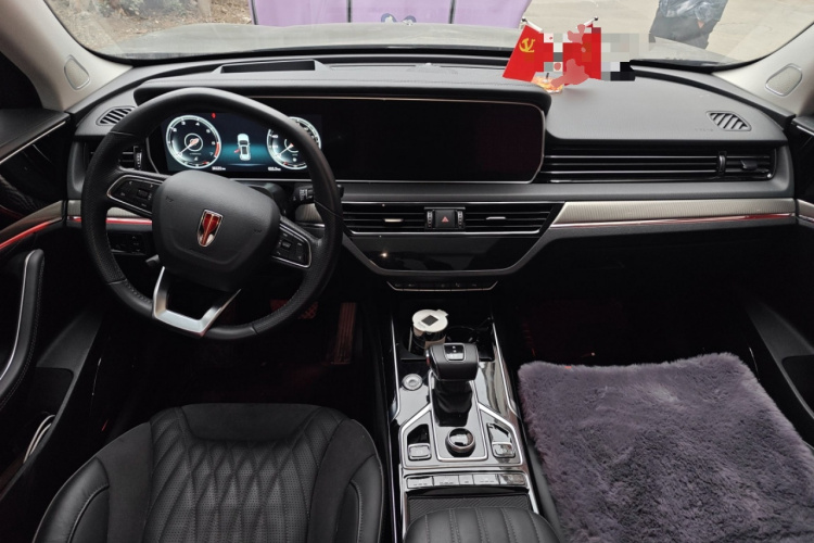 红旗HS5 2022款 2.0T 智联旗享版中控内饰12