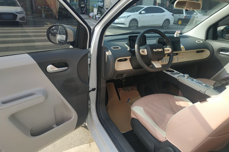 长安启源 长安Lumin 2025款 205km 香沁款中控内饰20