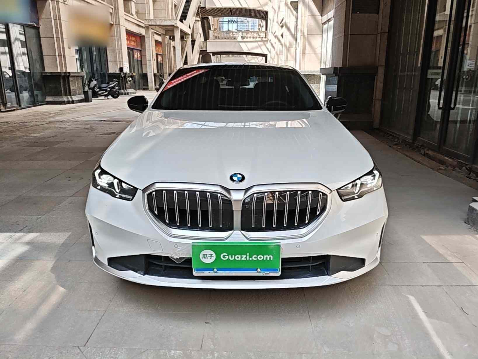 宝马5系 2024款 530Li 领先型 豪华套装(1)