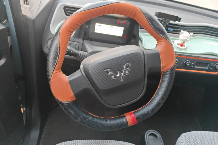 五菱汽车 宏光MINIEV 2022款 轻松款 磷酸铁锂中控内饰13