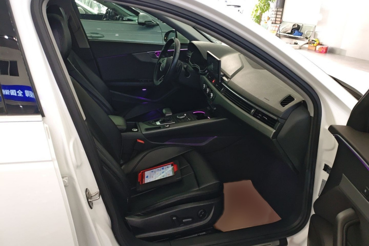 奥迪A4L 2019款 40 TFSI 进取型 国VI局部细节41