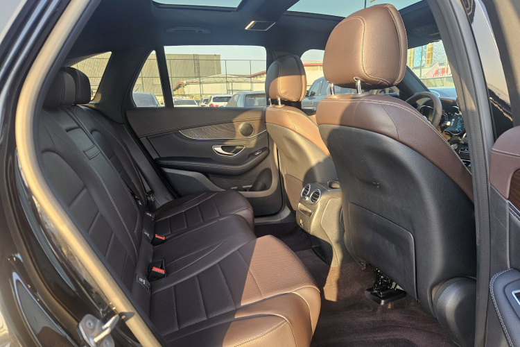 奔驰GLC 2020款 GLC 260 L 4MATIC 豪华型中控内饰7005