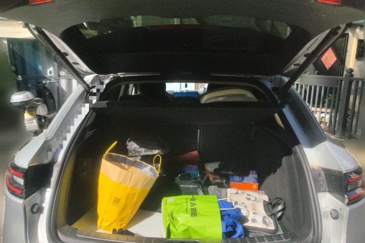 鸿蒙智行 问界M5 2022款 增程后驱标准版中控内饰23