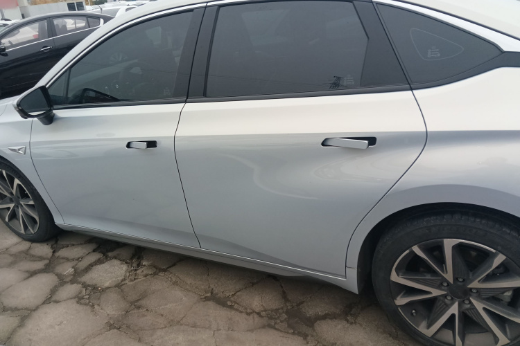 埃安 AION S Plus 2022款 70 智驾版车身外观6003