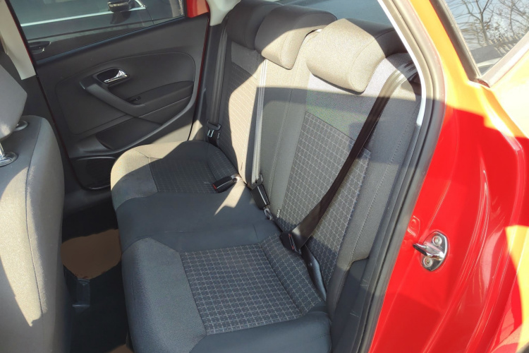 大众 Polo 2014款 1.6L 自动舒适版中控内饰7004