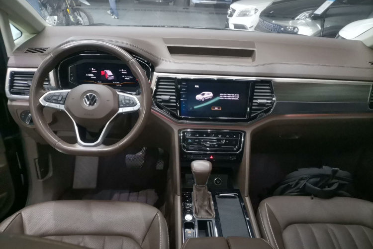 大众 威然 2020款 330TSI 豪华版中控内饰7002