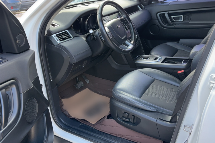 路虎 发现神行 2019款 240PS PURE版 国VI中控内饰7002