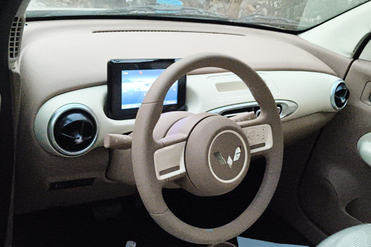 五菱汽车 宏光MINIEV 2025款 四门版 进阶款中控内饰12