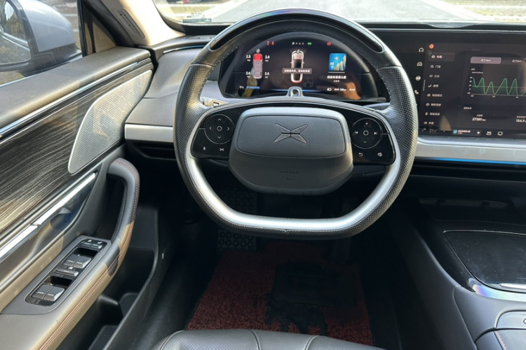 小鹏P7 2021款 480N中控内饰7002