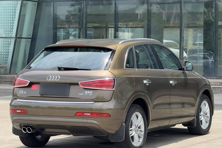 奥迪Q3 2013款 35 TFSI 舒适型车身外观6005