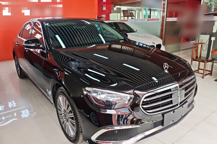 奔驰E级 2023款 E 300 L 豪华型车身外观3