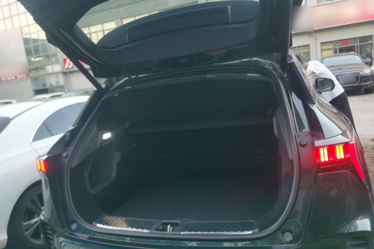 领克06 2023款 Remix 1.5T Hero中控内饰23